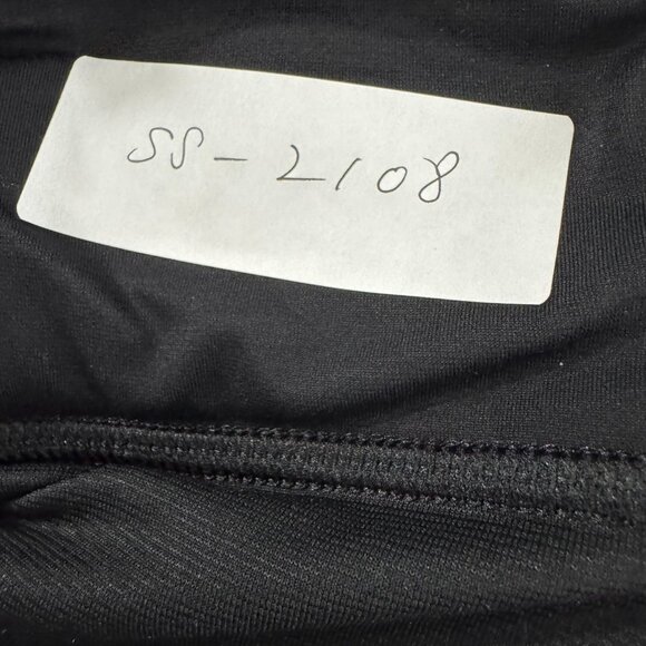 Lululemon Run Times Shorts Womens Size 8 Black Solid Workout Running SS-2108 - Picture 2 of 10